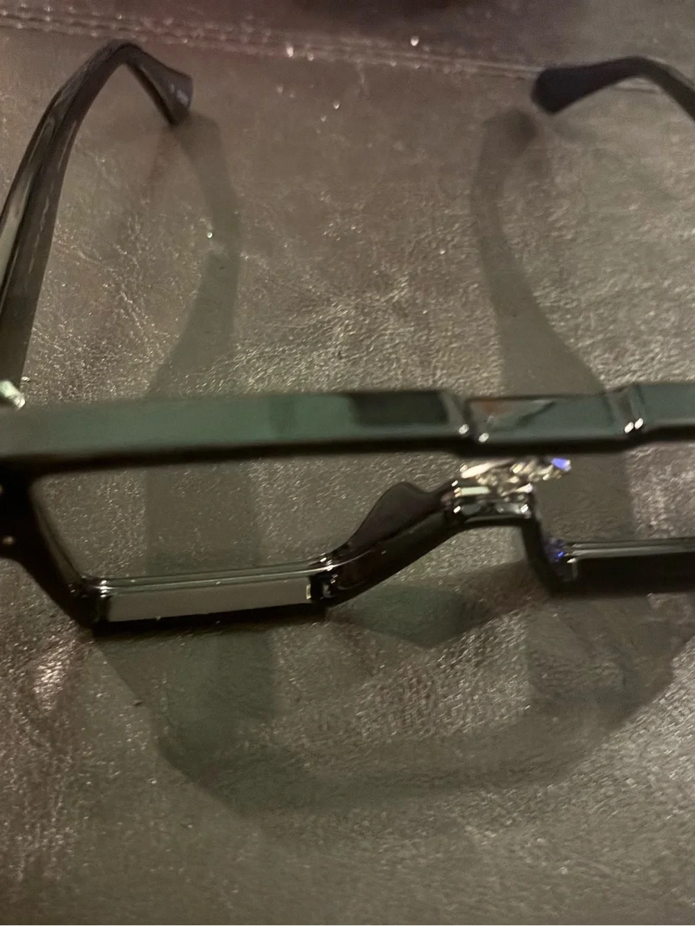 Louis Vuitton Cyclone Sunglasses – Z1790E - Picture 6 of 12